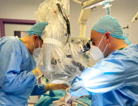 mejor neurocirujano de columna de España